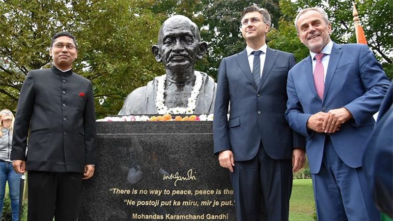 Plenković: Gandhijeva poruka tolerancije i mira simbol je prijateljstva između Hrvatske i Indije